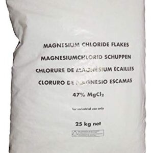 Bild eines 25 kg Sacks mit Magnesiumchlorid Magnesiumflakes für den Frostschutz auf Reitplätzen, Reitwegen und in Reithallen. Das Produkt hilft bei der Bereitbarkeit von Reitanlagen auch im Winter.