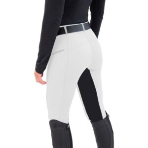 Atmungsaktive Reithose aus Polyester, weiß mit schwarzen Streifen und weicher Textur für ein hautfreundliches Erlebnis beim Reiten.