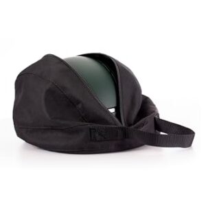 Reithelm in einer schwarzen Helmtasche, atmungsaktiv und wasserdicht, eine Größe, Schwarz