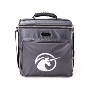 Putztasche aus grauem Material mit weißem Einhorn-Logo, perfekt für Pferdepflege und Reitaktivitäten