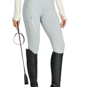 Dame in Hellgrau, high waist stretch legging mit Reißverschluss und Gürtelschlaufen, für die Pferdesportlerin geeignet